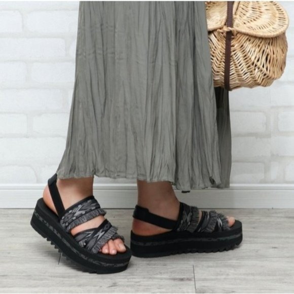 Teva Shoes - Teva Women's W Flatform Ceres Sandals Black